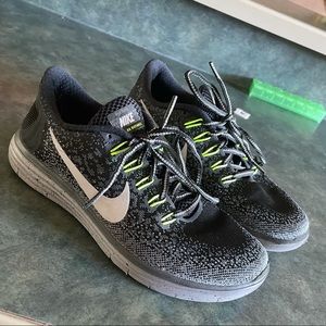 Nike Running Shoes - Size 7.5 - like-new